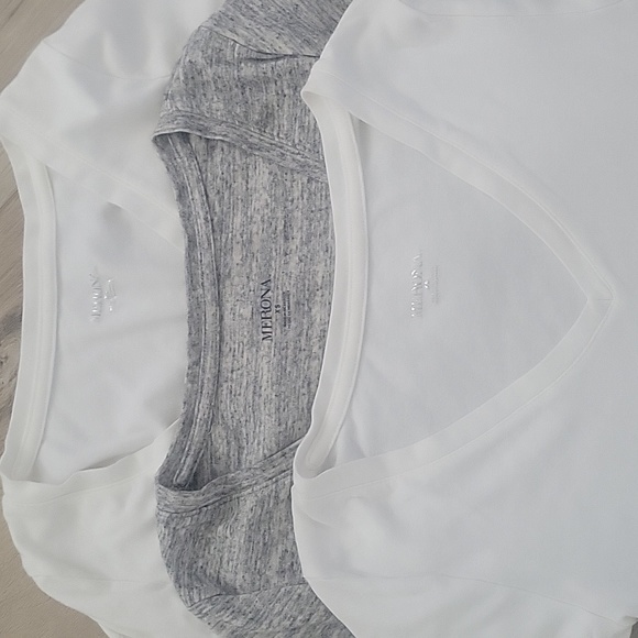 3 Merino V neck T shirts - Picture 2 of 2